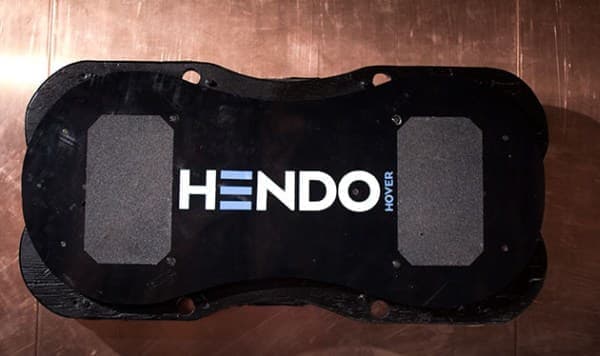 Hendo Hover が開発したホバーボードのプロトタイプ