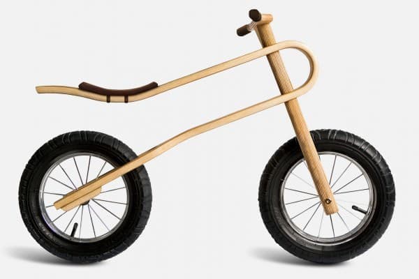 美しい木製のバランスバイク「ZumZum」 [えん乗り]