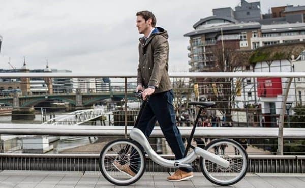 「JIVR Bike」は、折り畳み式の電動アシスト自転車