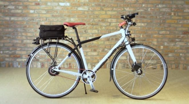 トヨタカムリの安全性能を取り込んだ自転車「Safer Bike」