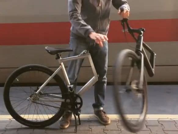折り畳みに見えない折り畳み自転車、Kruschhausen Cyclesの「Fiiz」