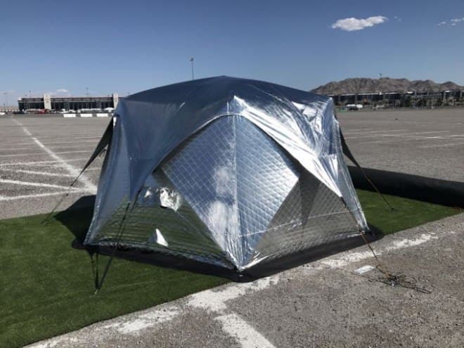 オートキャンプ用のテント「SHIFTPOD2」