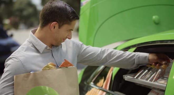 自動運転車が、食料品を届けるネットスーパー「Auto X」