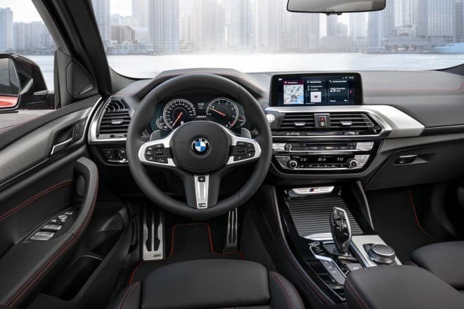 新型「BMW X4」販売開始 － ホイールベースを55ミリ延長