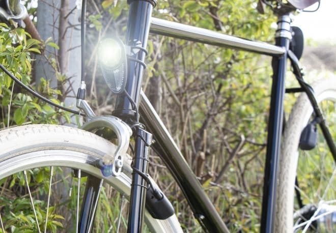 うず電流を利用 － バッテリーのいらない自転車用ライトReelight「NOVA」