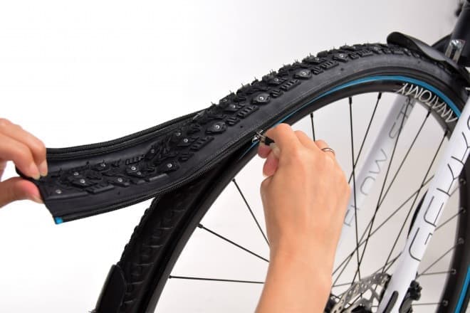 自転車用タイヤが、10秒で雪道用に！ － 「reTyre（リタイヤ）」がKickstarterに登場