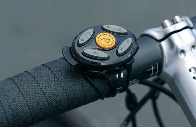 Corosの自転車用ヘルメット「SafeSound」シリーズ