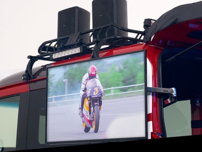 チュートリアル福田さんによる「N-VAN」カスタムカー「移動式バイクパーク　フクダ―ランド」