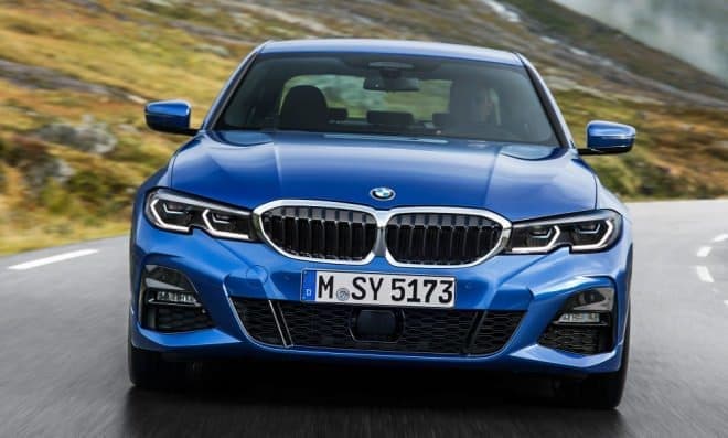 「オーケー、BMW」― 音声アシスタントが導入された新型BMW 3シリーズ