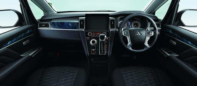 三菱のミニバン 新型「デリカD:5」、本日（2月15日）販売開始 ― 洗練されたデザインの「URBAN GEAR」も