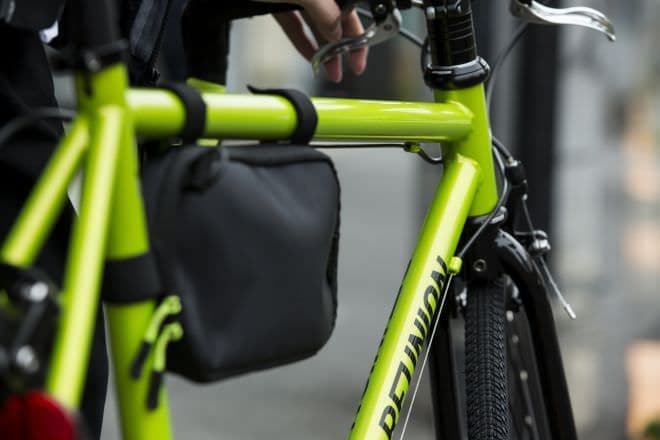 流行のネオンカラーやミニバッグを採用―ストリートスポーツサイクル「REUNION」の新型「LILU」「COLEL」