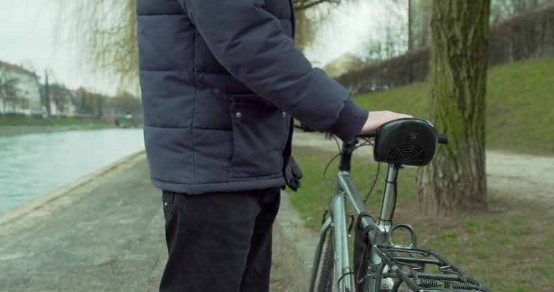  自転車にもシートヒーターを―冷暖房完備の自転車を目指す「Sweet」サドル