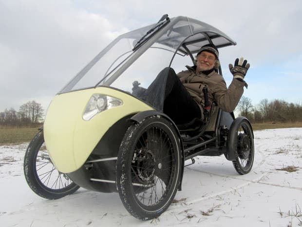 人間はこの乗り物の推進力の1つ ― 4輪の電動アシスト自転車「pedilio」
