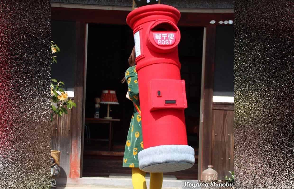 郵便ポスト型リュックの展示販売、5月11日開始