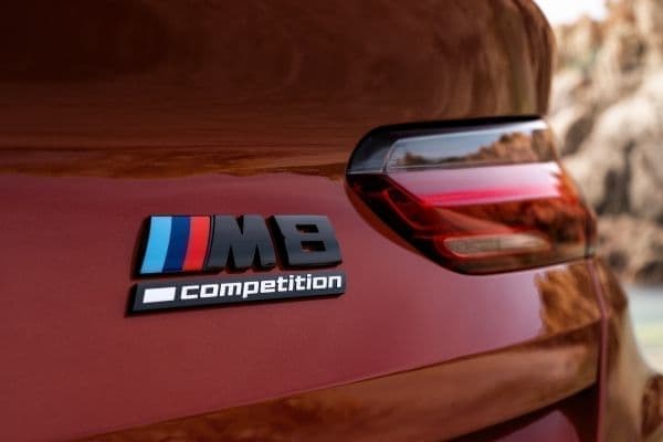 BMW「M8カブリオレ」発売