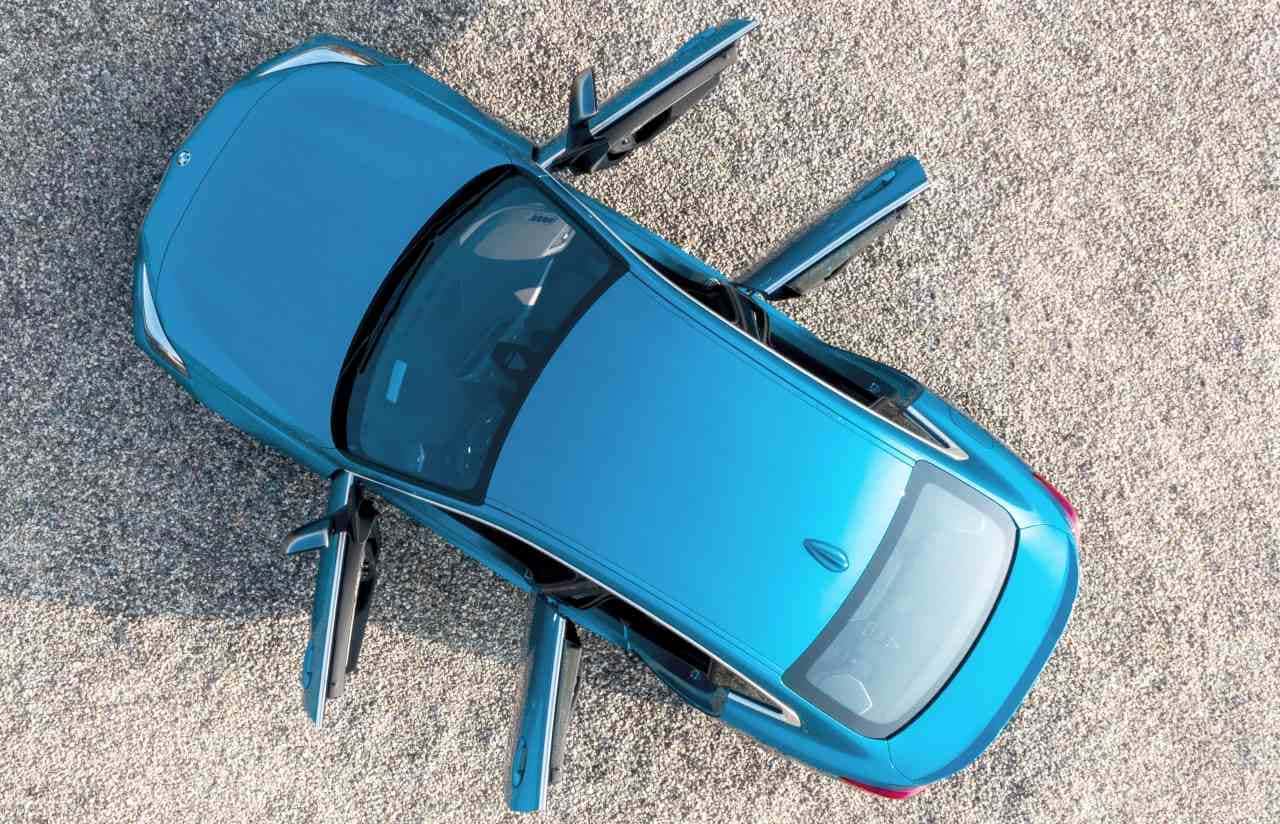 BMWが2シリーズ「グランクーペ」を公開