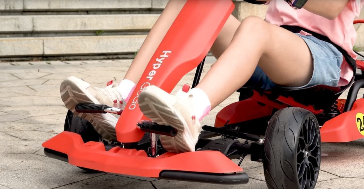 ホバーボードを電動ゴーカートにする「Hyper GOGO Go Kart Kit」
