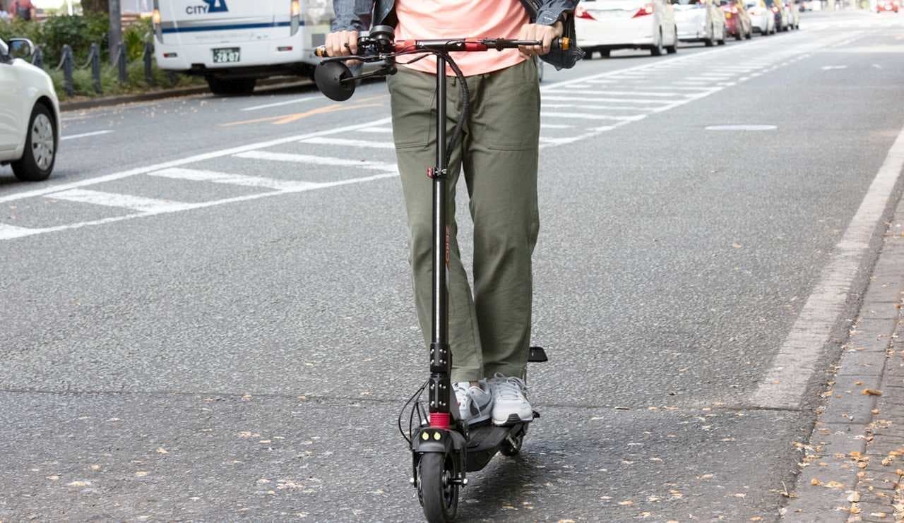 原付バイク扱いで公道を走れる電動キックボード「ZERO9」