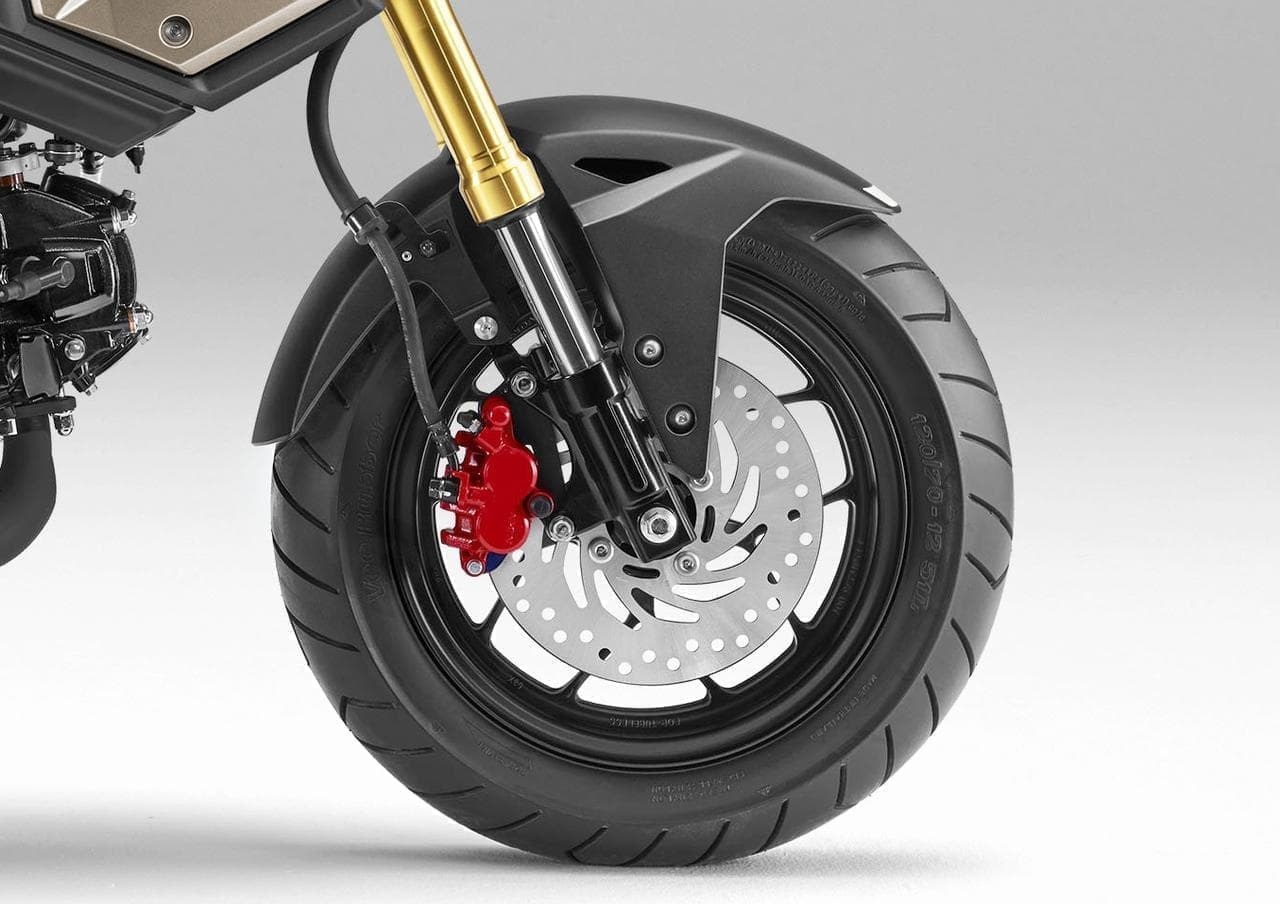 125ccのスポーツモデル ホンダ「グロム」カラーリング変更
