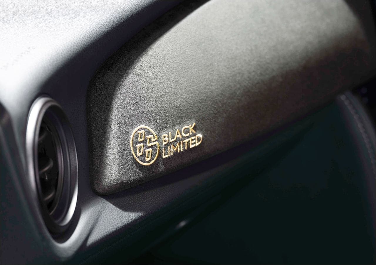 トヨタ「86」の特別仕様車「GT“BLACK LIMITED”」