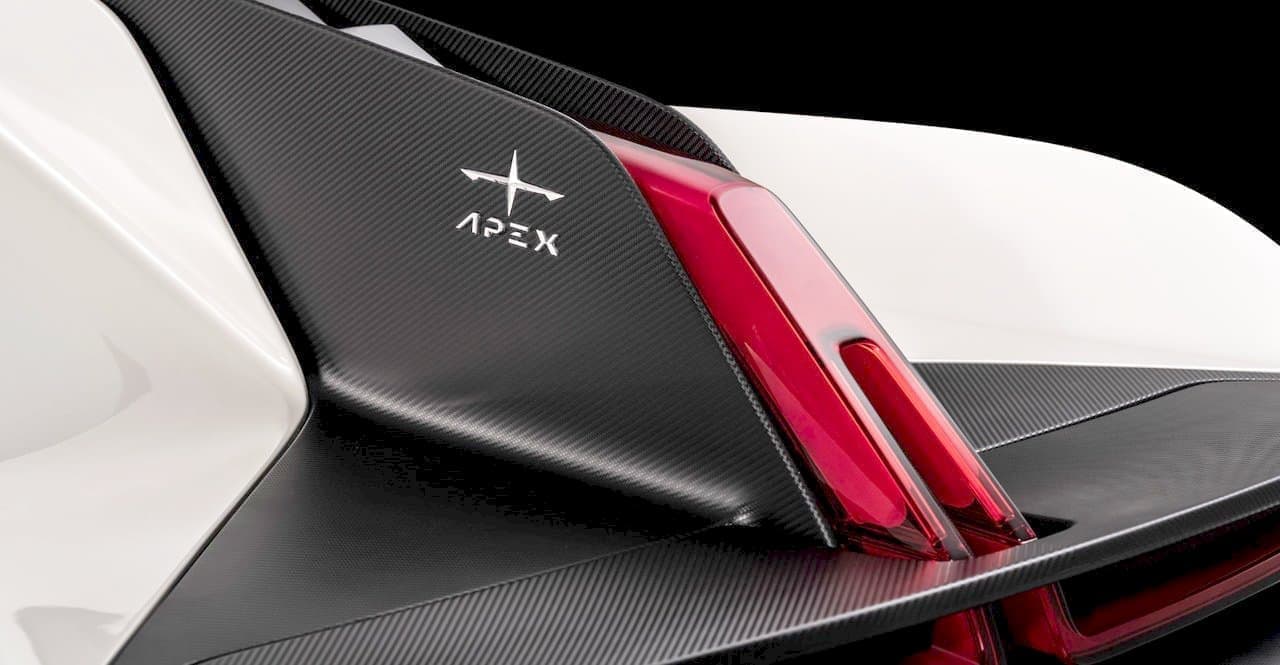 Apexがスーパーカー「AP-0」コンセプトを世界初披露