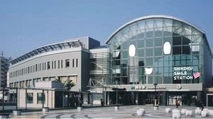 JR 高松駅が「たかまつえきちゃん」に変身！--ICOCA 利用開始に向けて