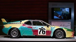 アンディ・ウォーホル自らペイントした「BMW アート・カー」が東京初公開