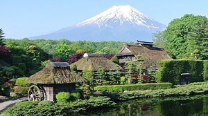 6月22日は、富士山が世界遺産に登録されて1周年 ― 記念の日帰りバスツアー開催