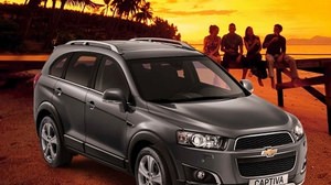 7人乗り SUV の特別仕様車「シボレー キャプティバ アクティブ レッド」30台限定発売