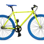 黄色に青かよ！ ― クロスバイク「マントラ JP」に、3段変速機付きの2015年モデル登場