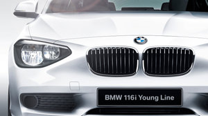 「BMW 1」ハッチバックに299万円のエントリーモデル「BMW 116i Young Line」
