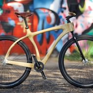 好きなものは木目のインテリア、そして木目の“自転車” ― 「Connor Wood Bicycles」の木製自転車