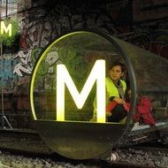 廃線上を走行する未来の鉄道「metronome」