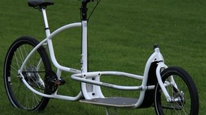 ハンドルと前輪が離れている自転車「Douze Cycles」に2015年モデル