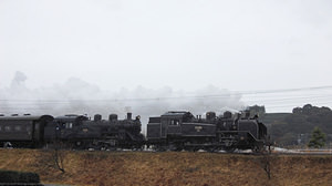 蒸気機関車（SL）を2両つないで運転する「重連運転」を実施 ― 大井川鐵道の創立90年記念イベント