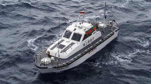 「海のドローン」が火山島を調査 -- 無人で航行する海上保安庁のマンボウII