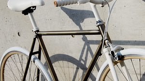 溶接焼けを楽しむ自転車「Cocci Pedale Solido（コッチ・ペダーレ・ソリド）」、8月1日販売開始
