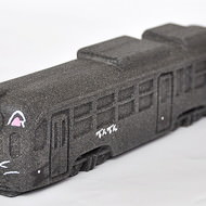 鹿児島市電、桜島の火山灰で作った鉄道模型「でんでん」販売