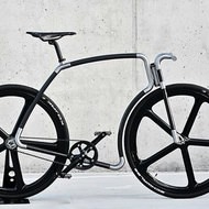 シートチューブがない自転車「Vicks」に、カーボンファイバー版「Viks carbon」―フレームの重さはわずか4キロ