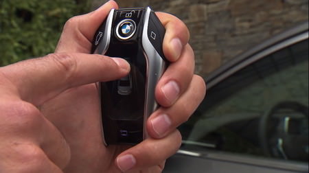 リモコン操作で駐車できる！―「BMW 7」新モデルが販売開始