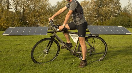 ソーラーパワーで走る電動アシスト自転車「Maxun One」