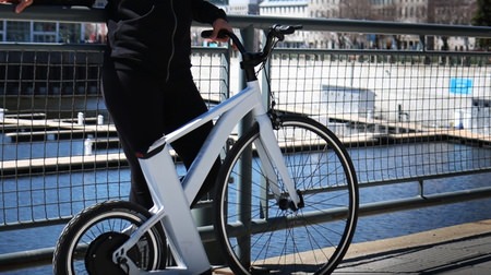 レトロ自転車を電動バイクとして再現した「SnikkyBike」―35億人超の都市在住者を幸せに