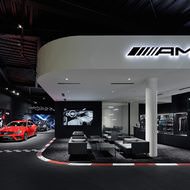 世界初のメルセデスAMG専売拠点「AMG東京世田谷」オープン