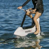水の上をサイクリング ― 電動アシスト水中翼バイク、Manta5「XE-1」