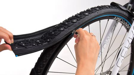 自転車用タイヤがファスナーで雪道用に！－「reTyre（リタイヤ）」がKickstarterに登場