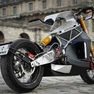 204馬力モーターを搭載した電動バイク Essence Motorcyclesの「e-raw 04」 ― 0-100km/h加速は2.8秒