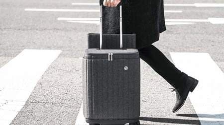 コロコロ転がして発電するスーツケース「ESCAPE S」 ― 旅先でもスマホを充電できる