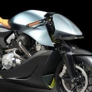アストンマーティンがVツインターボ搭載のバイク「AMB 001」を発表