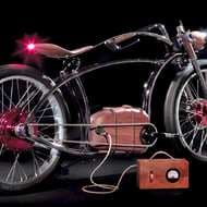 板バネで快適な乗り心地！―電動バイク「AVIONICS VM」は、“もっと遠くへ”という本能を満たす