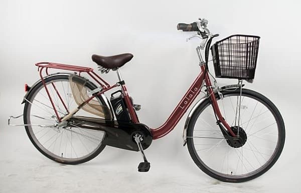 カインズによるプライベートブランドの電動アシスト自転車「La la la」